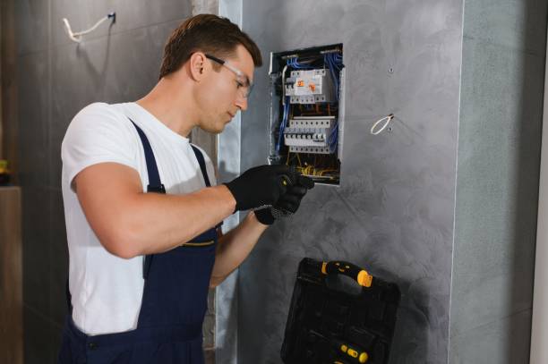 Best Commercial Electrician Services  in Felton, DE